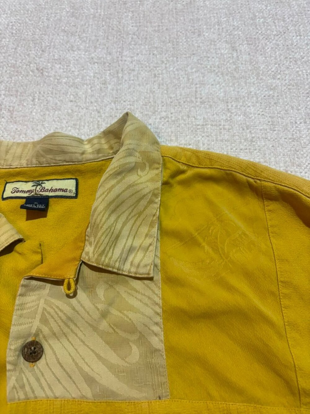 Tommy Bahama 100% Silk Camp Shirt XL Yellow Hawaiian Resort - Picture 10 of 11